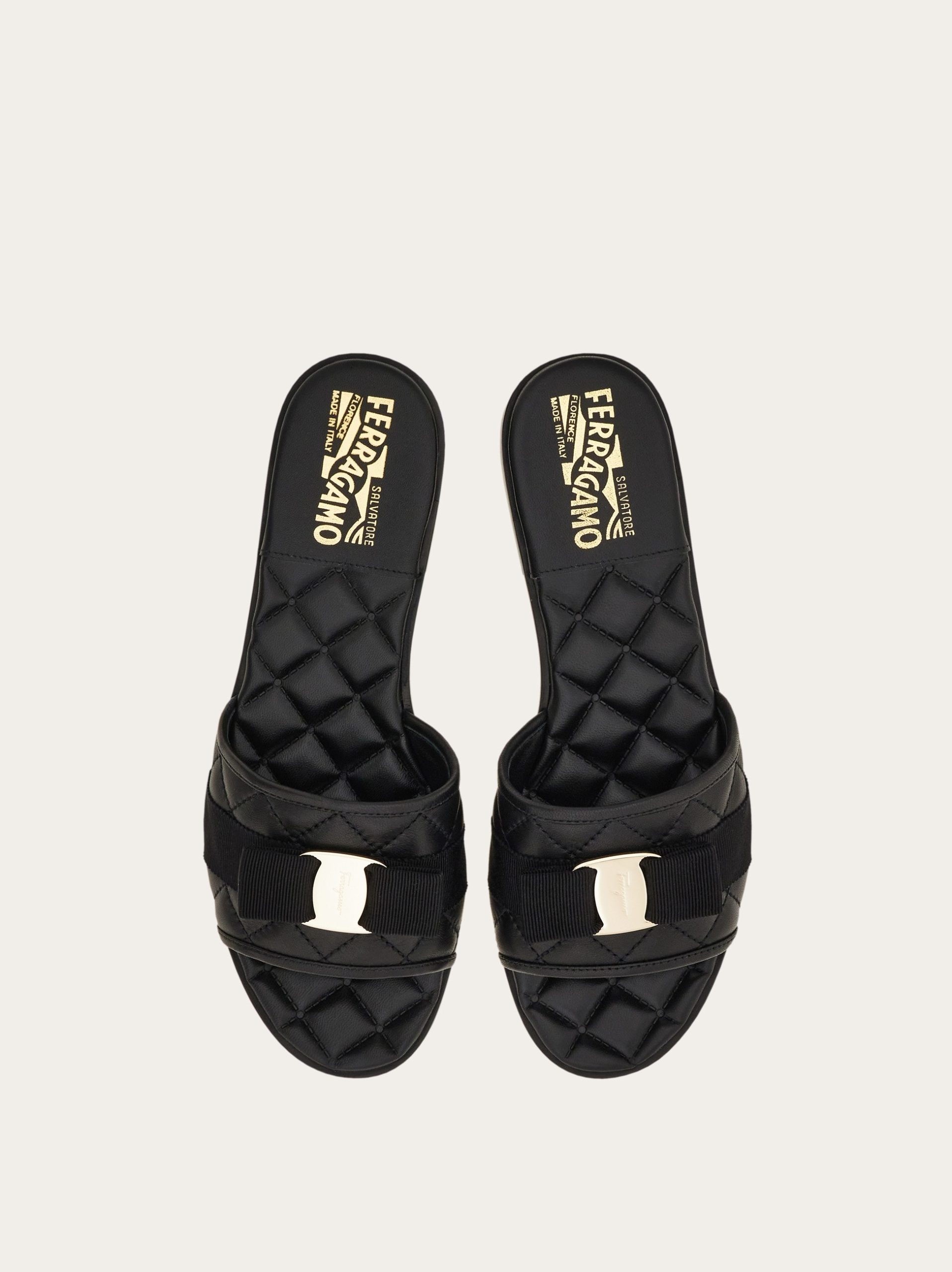 Ferragamo Vara bow quilted slide - Image 3